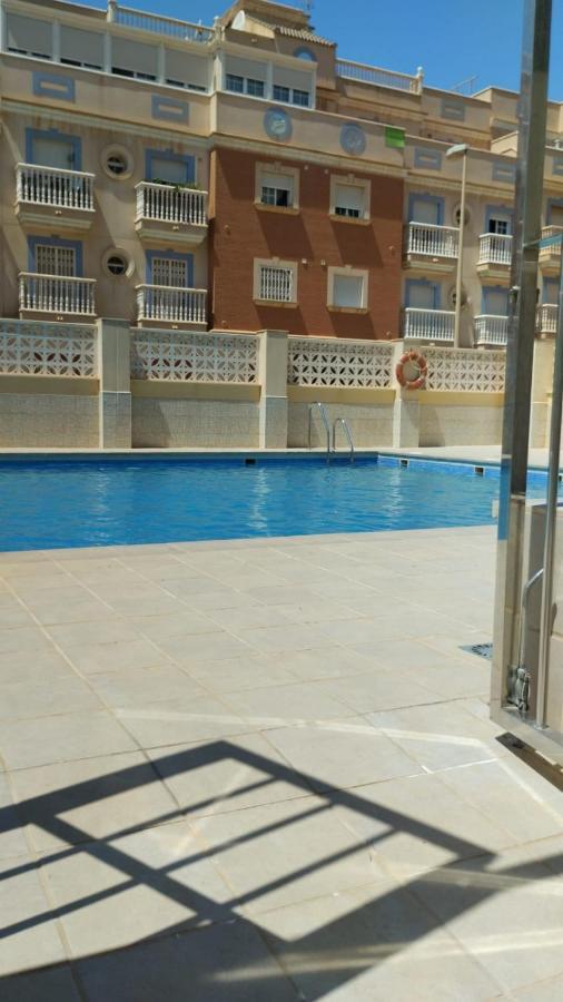 Precioso Apartamento En Residencial Con Piscina 滨海罗克塔斯 外观 照片